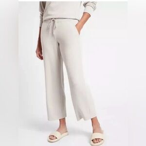 NWT Athleta Seasoft Straight Abalone Grey Pant Size 3X